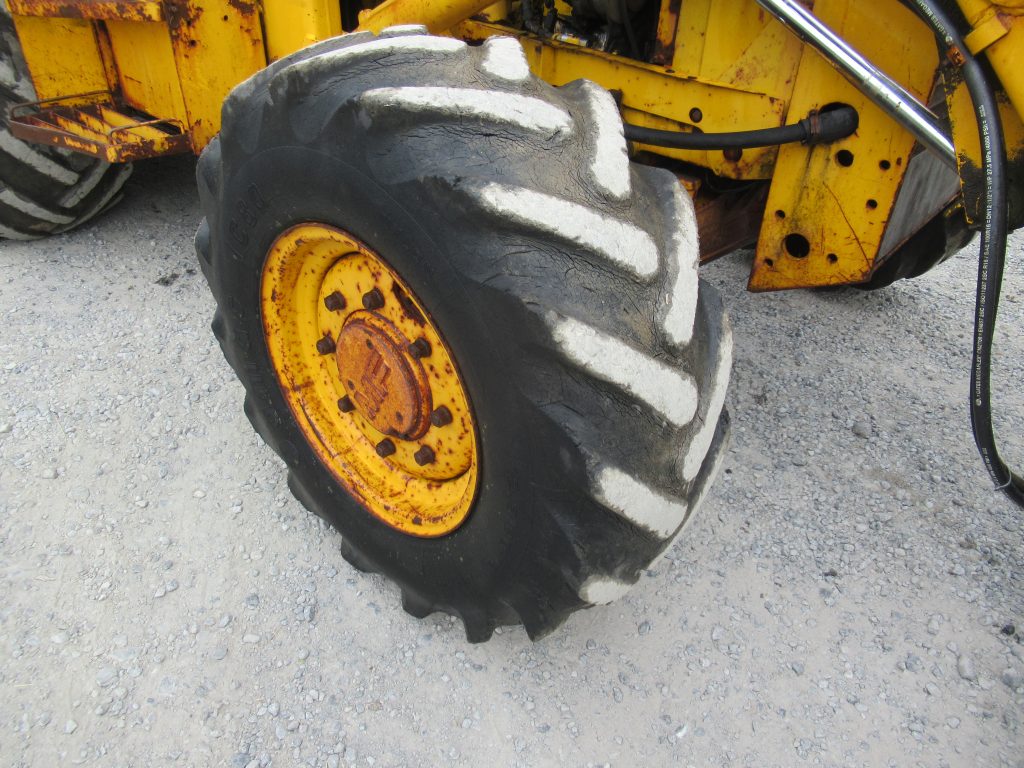 Massey Ferguson 50 HX Series S c/w 4wd, 4 in 1 front bucket with pallet