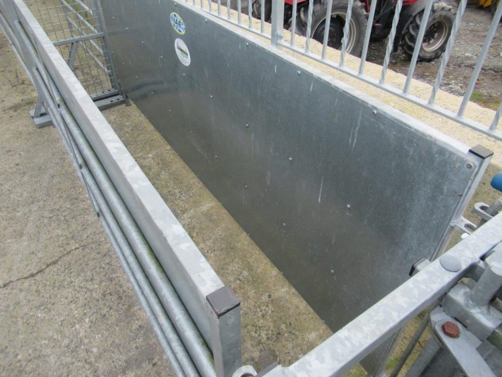 IAE GALVANISED SHEEP RACE C/W GATES, CRUSH ETC £850+VAT – Richard ...